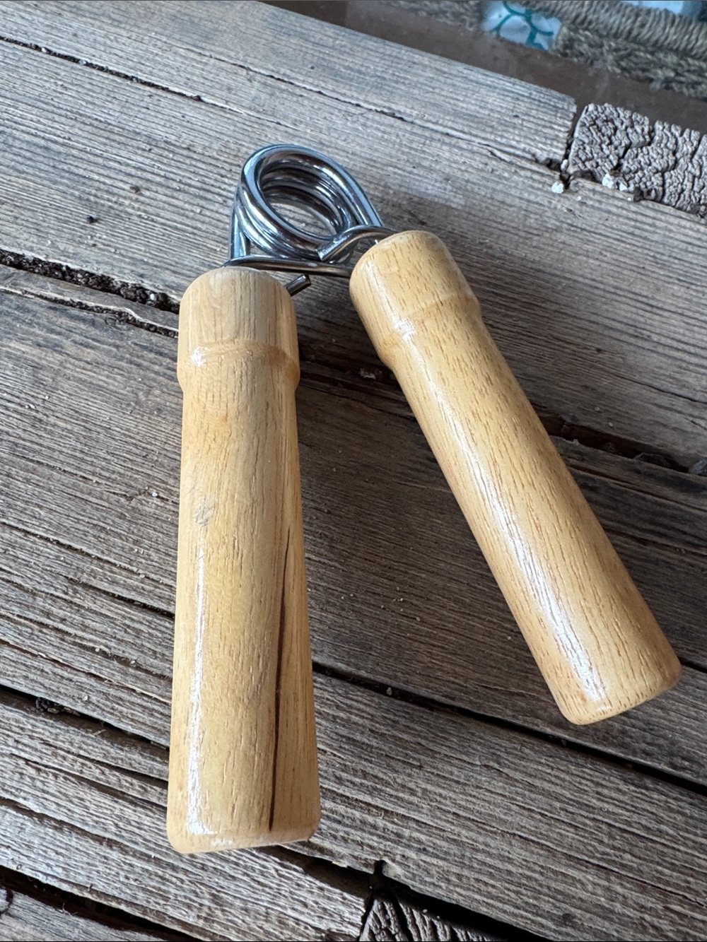 Everlast grip strength tool